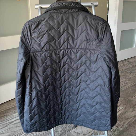 NWOT - North Face light jacket size S - Picture 2 of 15